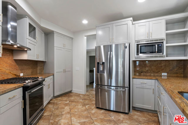 23550 Valley View Road photo 5