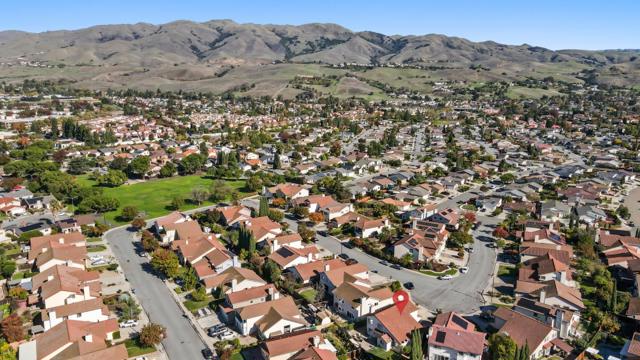 785 Aaron Park Drive, Milpitas CA: https://media.crmls.org/mediaz/95fa5a7a-7d10-4a45-8f77-e71c94510463.jpg