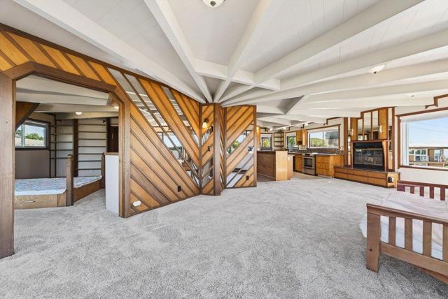 1 Gray Way, Watsonville CA: https://media.crmls.org/mediaz/95fba92b-9059-40fb-b93e-59ab00cca7e5.jpg