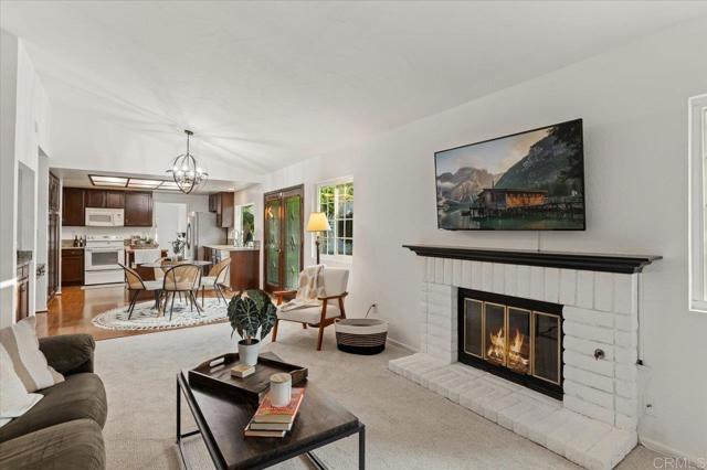 4772 Gateshead Road, Carlsbad CA: https://media.crmls.org/mediaz/95fbbd03-0a55-4438-b1ae-c2ce224316f7.jpg