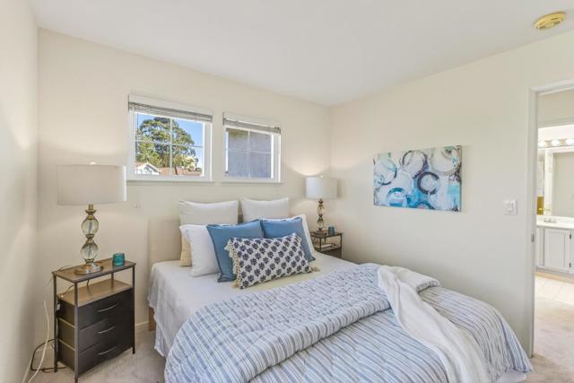 3245 Estrella Del Mar Way, Marina CA: https://media.crmls.org/mediaz/95fbe803-4a2f-4053-a300-9056a8e030e4.jpg