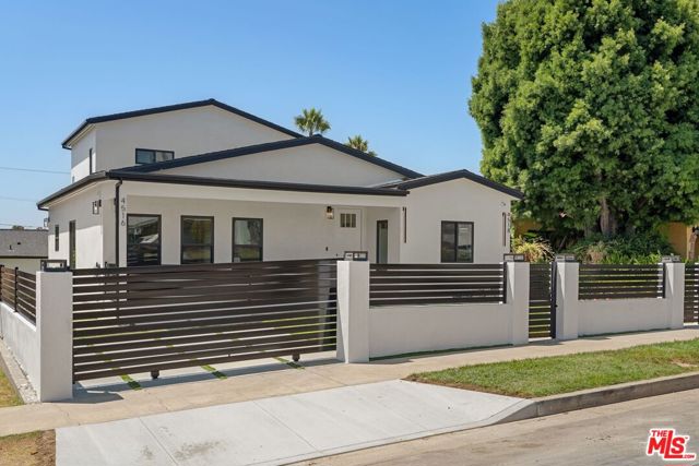 4516 W 63rd Street, Los Angeles CA: https://media.crmls.org/mediaz/95fe662c-63dc-48bf-bce6-90ceade80fa8.jpg