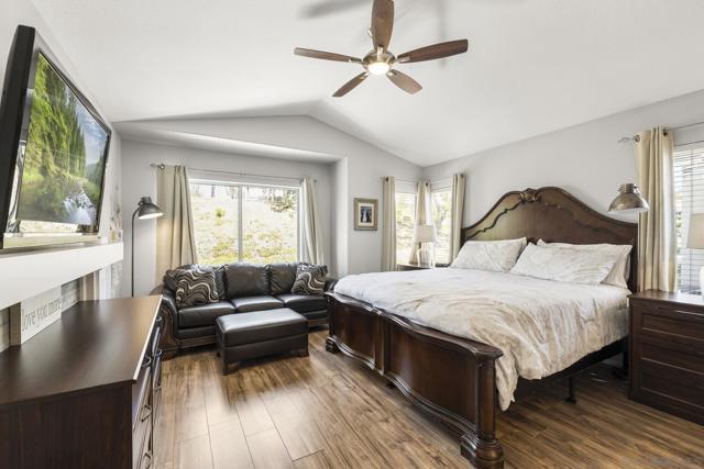 838 Masters Dr, Oceanside CA: https://media.crmls.org/mediaz/95fe666f-0310-4185-9651-017065d9213f.jpg