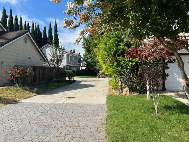 1563 Four Oaks Road, San Jose CA: https://media.crmls.org/mediaz/95fedee3-2a7c-47f6-97ae-09dbecc64609.jpg