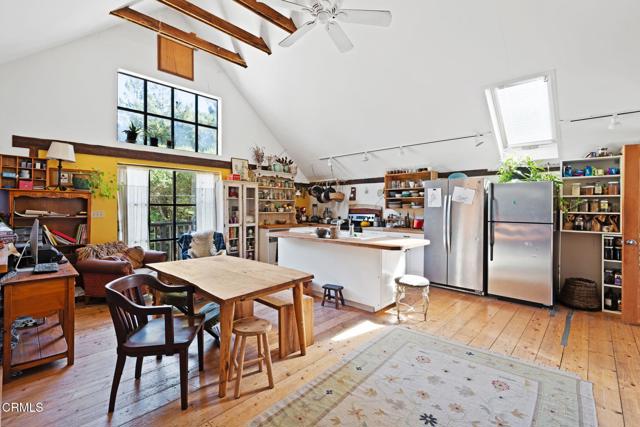 7950 Flynn Creek Road, Comptche CA: https://media.crmls.org/mediaz/95fef5f3-3bb3-4841-9f0a-0e715cb18c52.jpg