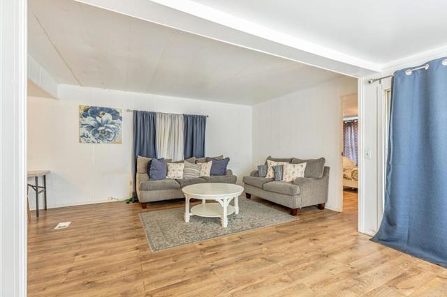 500 W 10 Street, Gilroy CA: https://media.crmls.org/mediaz/95ff571a-d861-4ea3-8055-12d9eb2e4fc1.jpg