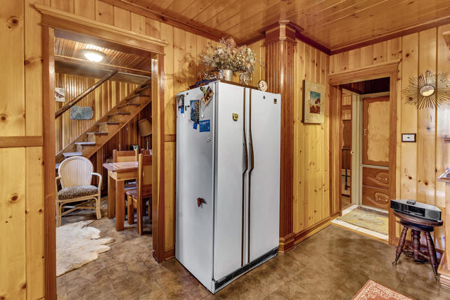 54865 Strong Dr, Idyllwild CA: https://media.crmls.org/mediaz/95ff847a-ec52-4469-85e9-e3240d131651.jpg