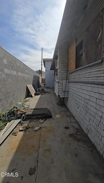 Detail Gallery Image 31 of 31 For 1020 W 42nd Pl, Los Angeles,  CA 90037 - – Beds | – Baths