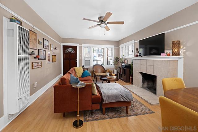 2619 21 Lincoln Ave, San Diego CA: https://media.crmls.org/mediaz/96009108-9b29-4bf4-8242-74ea357b6377.jpg