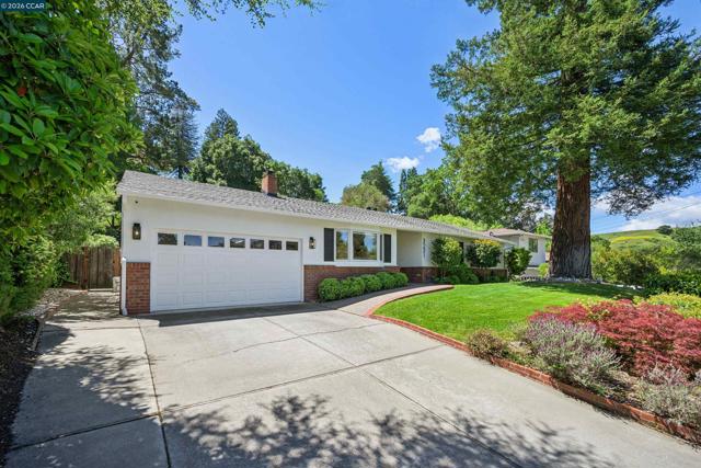 3231 Camino Colorados, Lafayette CA: https://media.crmls.org/mediaz/960145f2-f0e4-4d98-849a-dc851e7274db.jpg