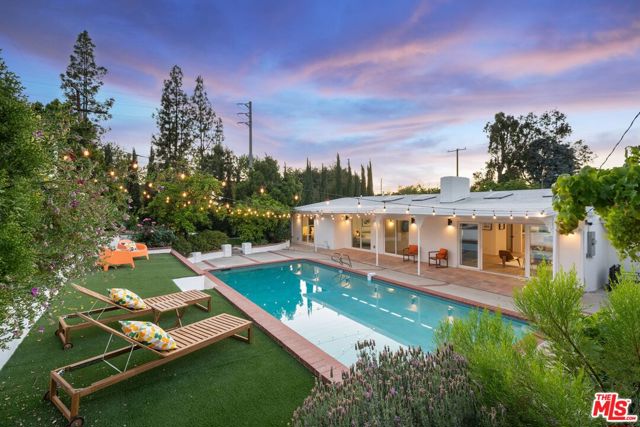 23020 Lita Place, Woodland Hills CA: https://media.crmls.org/mediaz/9601815d-1181-4da6-95a5-b248b1c43e06.jpg