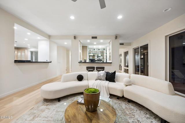 1265 Chateau Road, Pasadena CA: https://media.crmls.org/mediaz/9601a095-042b-4f8a-af19-ce6937f4f465.jpg