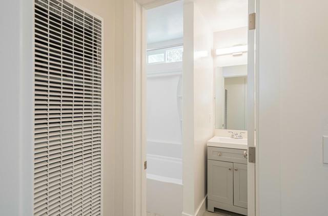 704 Oak Avenue, Greenfield CA: https://media.crmls.org/mediaz/96021088-446b-4988-afe1-cadda0c2d4f1.jpg