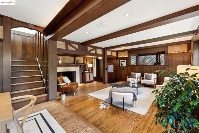 38 Bonita Ave., Piedmont CA: https://media.crmls.org/mediaz/96023ae3-7c95-430f-a172-4a82ad11cd4b.jpg