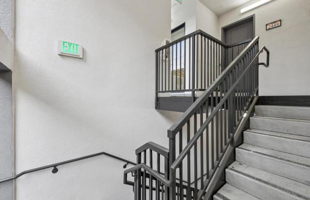 2449 Willow Way, San Mateo CA: https://media.crmls.org/mediaz/96023dbc-9316-4d06-ad7c-3af407cd0668.jpg