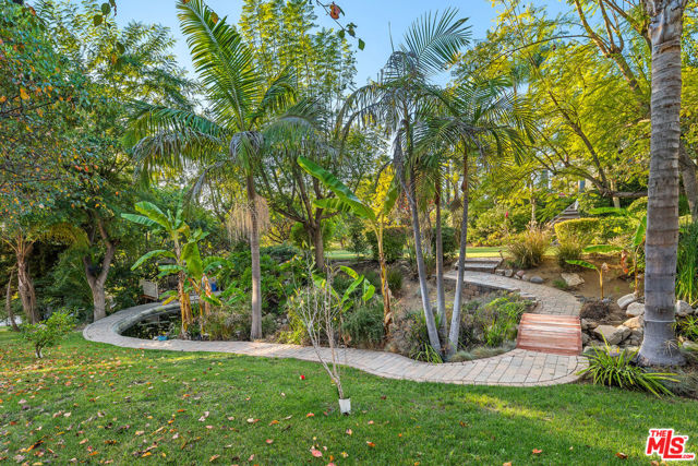 2428 Oak Canyon Place, Escondido CA: https://media.crmls.org/mediaz/9602d82b-7bfd-47fb-865d-b3b17f972052.jpg