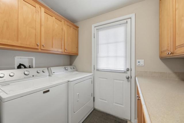 1085 Tasman Drive, Sunnyvale CA: https://media.crmls.org/mediaz/96036248-00da-467e-9c91-010e00852fd5.jpg