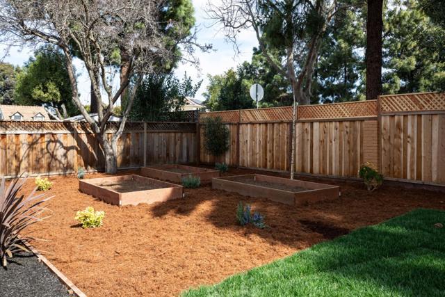 3334 San Pablo Court, Union City CA: https://media.crmls.org/mediaz/9603956c-ce27-46ad-b119-e06b63e45c40.jpg