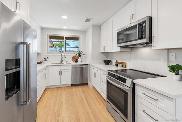 3975 Anastasia St, San Diego CA: https://media.crmls.org/mediaz/9604b157-1e6d-4a89-b49c-dc0368e1e401.jpg