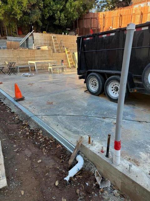 2004 Mezes Avenue, Belmont CA: https://media.crmls.org/mediaz/9604b5d7-6450-49e1-bd07-e76afea87c8a.jpg