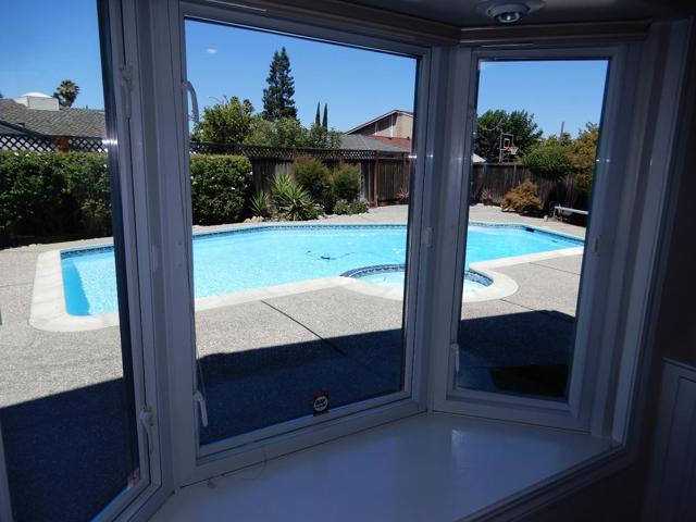 4604 Royal Forest Court, San Jose CA: https://media.crmls.org/mediaz/96050f12-1633-4cca-8357-6c3e515e0cb0.jpg