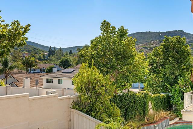 18027 Chieftain Ct, San Diego CA: https://media.crmls.org/mediaz/96058a1a-ac21-4fe7-8def-f9a7bb97f34f.jpg
