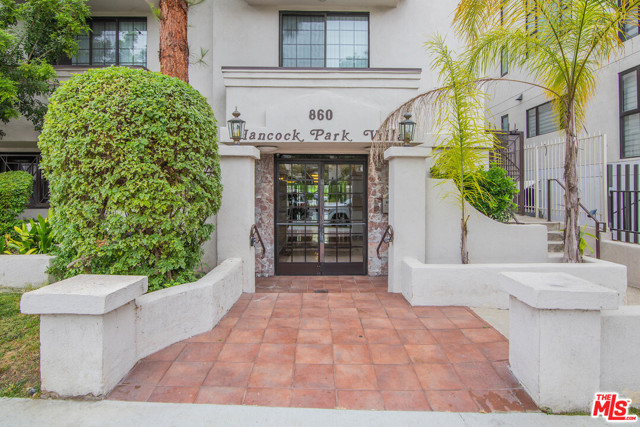 Image 3 for 860 S Lucerne Blvd #104, Los Angeles, CA 90005