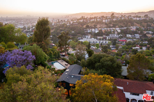 Image 54 of 57 For 2206 Micheltorena Street