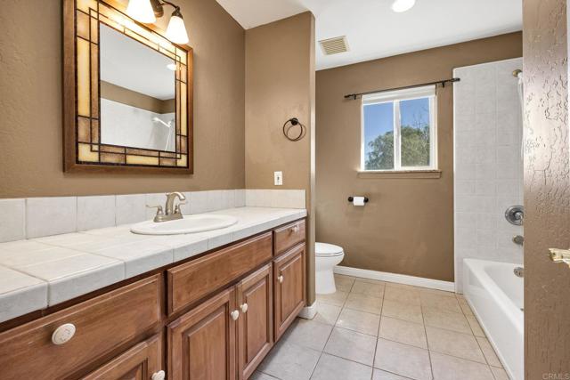 Detail Gallery Image 37 of 52 For 1420 Wilshire Rd, Fallbrook,  CA 92028 - 3 Beds | 2/1 Baths