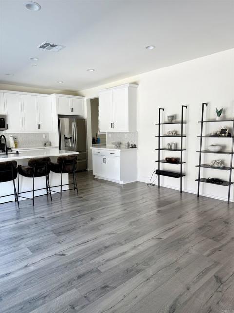 34164 Anise Drive, Murrieta CA: https://media.crmls.org/mediaz/9607cdd8-3eb3-4c06-9eb5-44e62335d41a.jpg