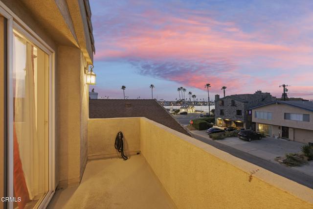 Detail Gallery Image 4 of 57 For 264 Hollywood Bld, Oxnard,  CA 93035 - 4 Beds | 3 Baths