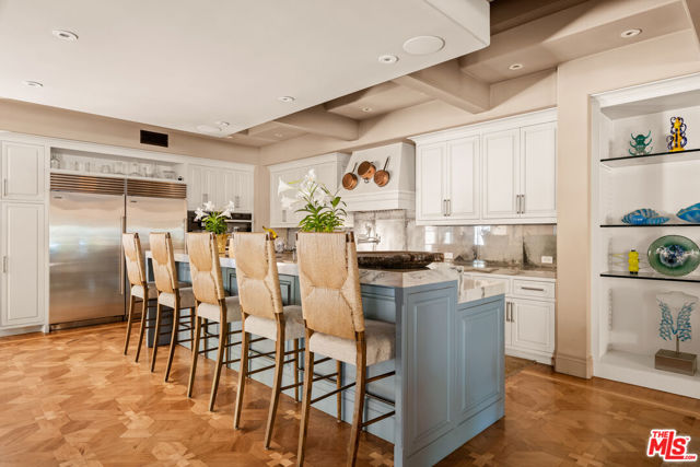 4009 Valley Meadow Road, Encino CA: https://media.crmls.org/mediaz/96098ce0-8fc5-41dd-ad30-18aa8661aa2f.jpg