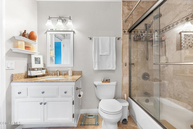 5720 Skyview Way, Agoura Hills CA: https://media.crmls.org/mediaz/9609e1d6-9f56-4a88-9d44-256fc10dbdc6.jpg