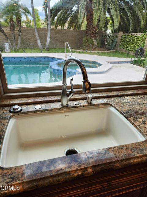 13644 Deering Lane, Moorpark CA: https://media.crmls.org/mediaz/960a06c0-09ad-4376-a471-15524d5fb644.jpg