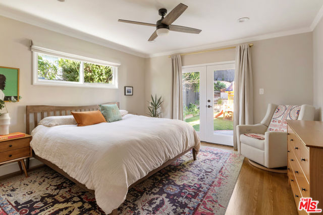 11855 Tiara Street, Valley Village CA: https://media.crmls.org/mediaz/960b0388-1164-42f0-a12c-6b338aa7dbc2.jpg