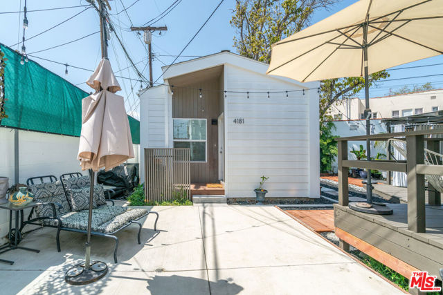 4183 6th Avenue, Los Angeles CA: https://media.crmls.org/mediaz/960bada7-413e-470d-94f5-6d0c1d09dd2e.jpg