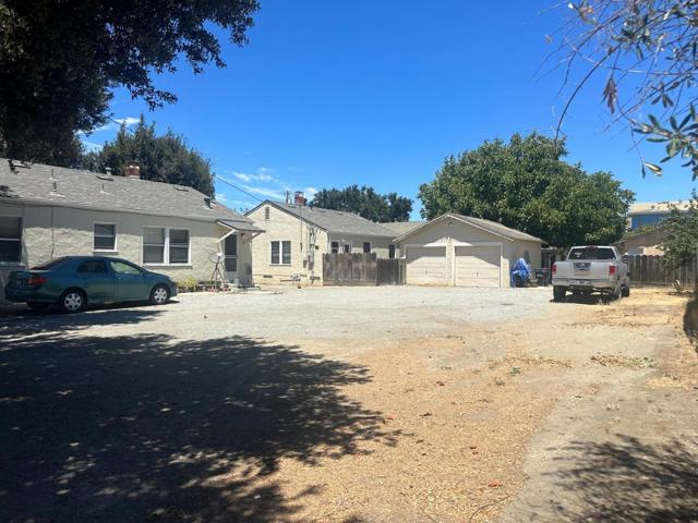 0 Ellis St, King City CA: https://media.crmls.org/mediaz/960bdb14-a02d-48b3-a377-8eccefeadaf9.jpg