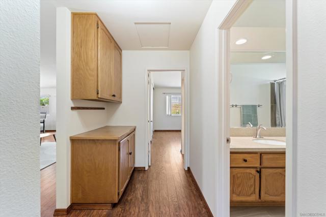 2708 MEDFORD CT, Carlsbad CA: https://media.crmls.org/mediaz/960c0557-aa01-47bc-8bc8-76ad5260df3a.jpg