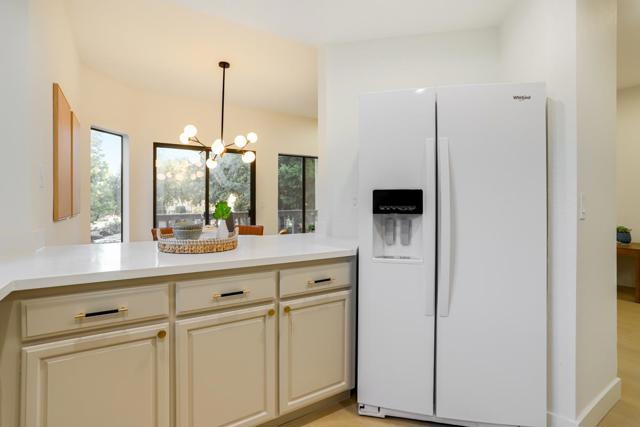 1912 Magdalena Circle, Santa Clara CA: https://media.crmls.org/mediaz/960c420e-fa9e-428c-99fd-a6ec934dac9a.jpg