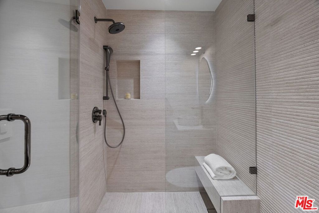 MLS #26849927 image #44
