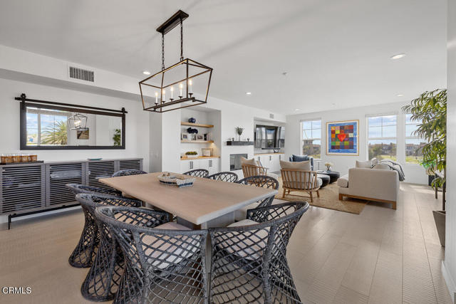 Detail Gallery Image 9 of 33 For 1437 Windshore Way, Oxnard,  CA 93035 - 3 Beds | 2 Baths