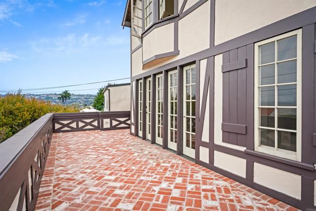 Detail Gallery Image 49 of 60 For 1879 Viking Way, La Jolla,  CA 92037 - 5 Beds | 5/1 Baths