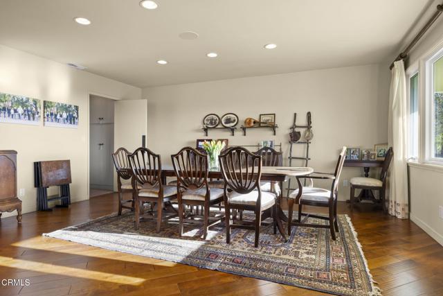 635 Via Del Cerro, Camarillo CA: https://media.crmls.org/mediaz/96100961-105f-4deb-8e2b-45e389a7e508.jpg