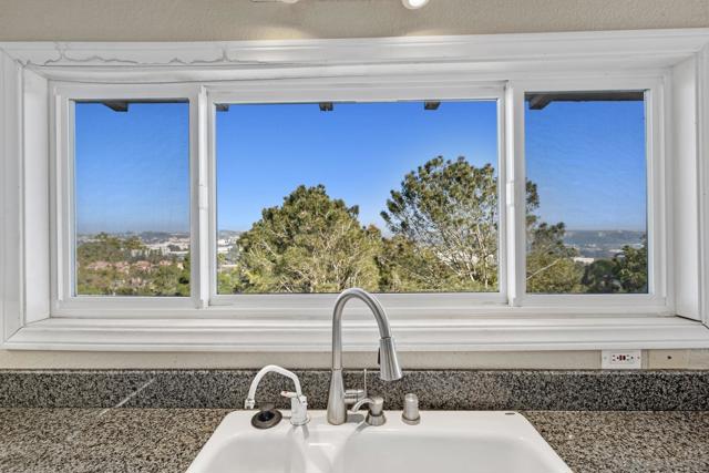 13605 MIRA MONTANA, Del Mar, California 92014, 4 Bedrooms Bedrooms, ,3 BathroomsBathrooms,Single Family Residence,For Sale,MIRA MONTANA,250019998SD