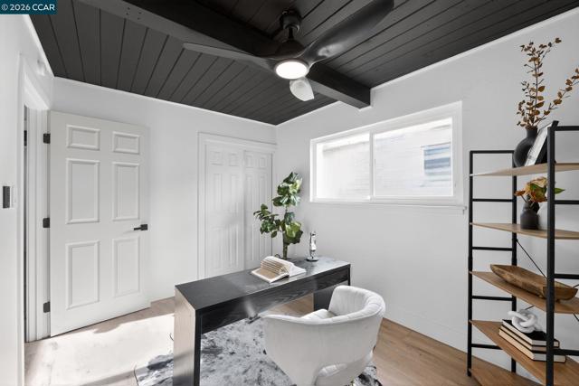 1838 Overhill Rd, Concord CA: https://media.crmls.org/mediaz/9611ba76-53b0-418b-9d6d-1c6996267d64.jpg