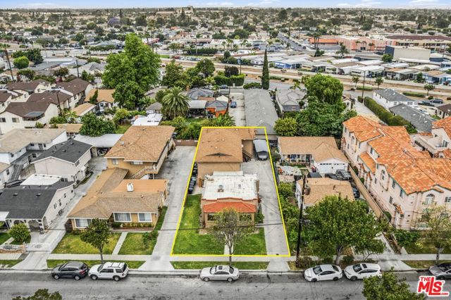 9527 Los Angeles Street, Bellflower CA: https://media.crmls.org/mediaz/9611daf9-a548-4817-8037-5b6533102056.jpg