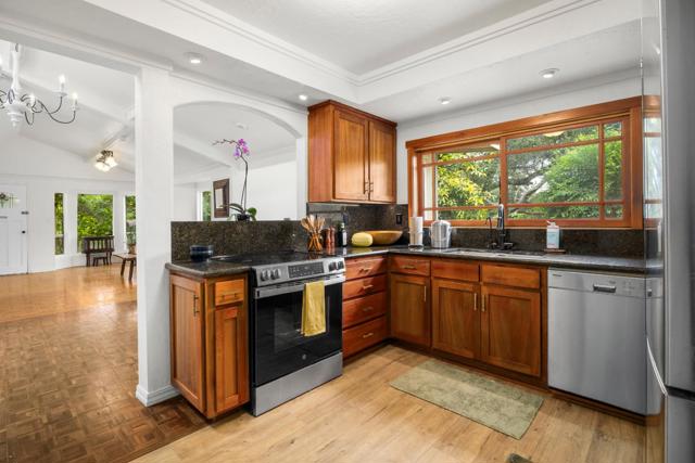122 Strawberry Canyon Road, Royal Oaks CA: https://media.crmls.org/mediaz/96126ebe-e8f8-476e-9fd4-771f0507c377.jpg