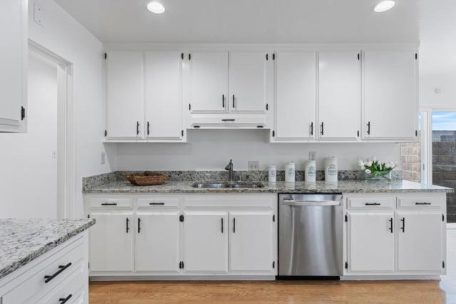1291 Linton Street, San Leandro CA: https://media.crmls.org/mediaz/9612b94e-a7ef-4019-8675-8266ef968c79.jpg