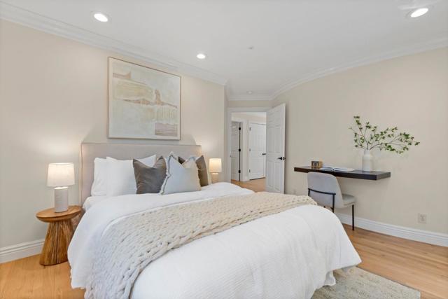 739 Oak View Way, Redwood City CA: https://media.crmls.org/mediaz/96151b2b-fd7f-48f2-b6b7-aaf43b8ed09e.jpg