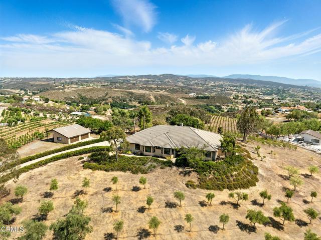 38470 Ave De La Bandolero, Temecula CA: https://media.crmls.org/mediaz/96152002-afb1-44e4-88ae-09f8cc8d8967.jpg